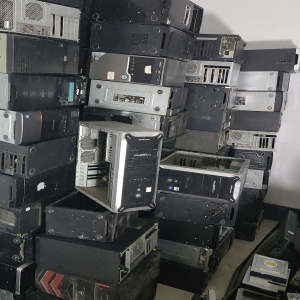 深圳回收電腦哪家收費透明？英耀明碼標價，拒絕套路