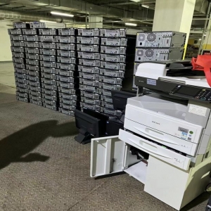 深圳回收電腦上班族專屬福利：英耀貼心服務，工作之余輕松變現(xiàn)